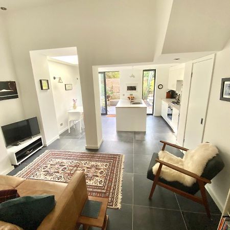 Stunning Apartment With Garden In The Heart Of Hackney, East Лондон Екстер'єр фото