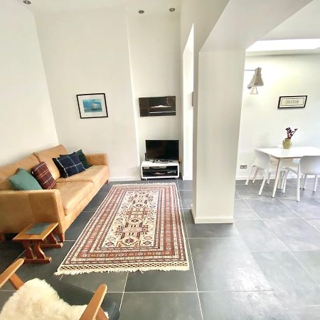 Stunning Apartment With Garden In The Heart Of Hackney, East Лондон Екстер'єр фото
